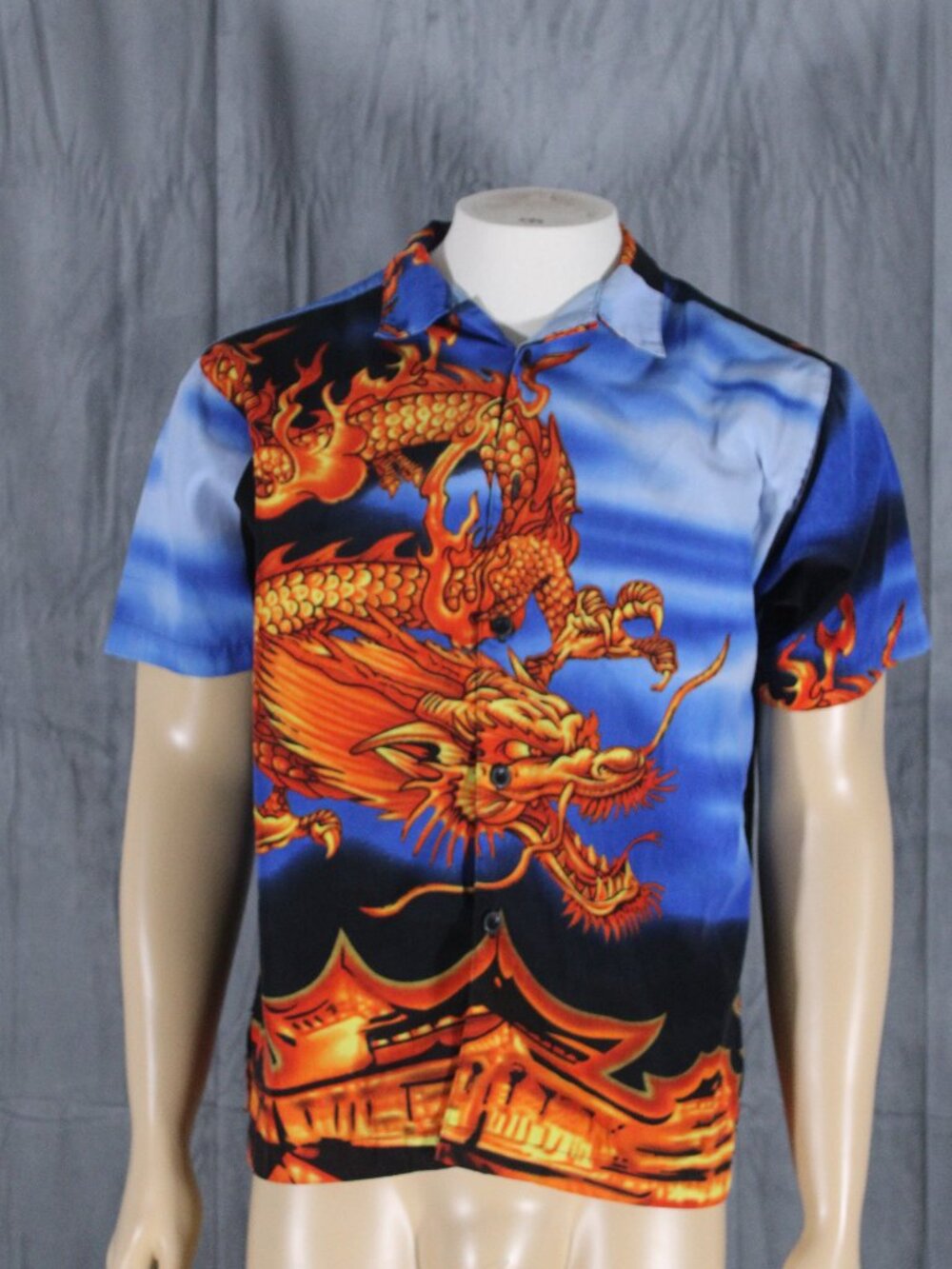 Vintage Button-Down Shirt - Big Dragon Graphic - Men's Large